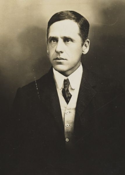 File:20251128131031!525px-BanjoPaterson.jpg